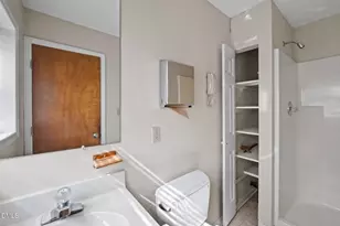 2421 Bonnie Brae Rd, Durham, NC 27703 - Photo 38