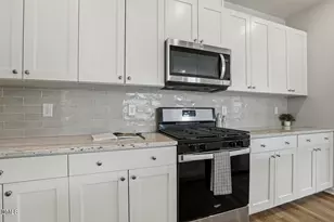 949 Robbie Jackson Ln, Fuquay-Varina, NC 27526 - Photo 18