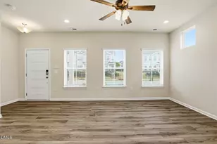 949 Robbie Jackson Ln, Fuquay-Varina, NC 27526 - Photo 10