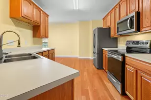 100 Henson Pl, Apex, NC 27502 - Photo 2