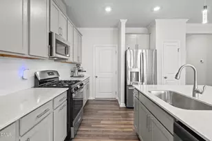 5923 Woodlawn Dr, Durham, NC 27703 - Photo 8