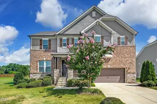 2204 Stillness Pond Ln, Apex, NC 27539 - Photo 4