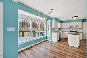 1005 Autumnwood Cir, Apex, NC 27502 - Photo 18