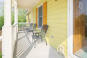 611 S Wakefield St, Zebulon, NC 27597 - Photo 2