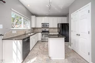 5319 Corinthian Way, Raleigh, NC 27607 - Photo 18