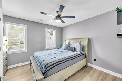 4829 Little Falls Drive, Raleigh, NC 27609 - Photo 32