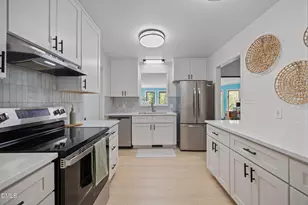 1232 Dunnet Ct, Cary, NC 27511 - Photo 8