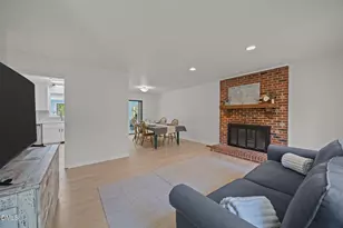 1232 Dunnet Ct, Cary, NC 27511 - Photo 4