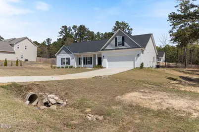 111 Sugarberry, Spring Lake, NC 28390 - Photo 4