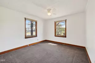 1020 S Pollock St, Selma, NC 27576 - Photo 18