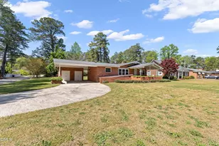 1114 S 2nd St, Smithfield, NC 27577 - Photo 4