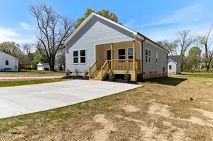 1517 Belmont St, Burlington, NC 27215 - Photo 2