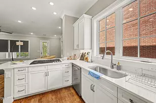 225 Meadowmont Ln, Chapel Hill, NC 27517 - Photo 10