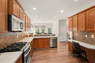 302 Euphoria Cir, Cary, NC 27519 - Photo 6