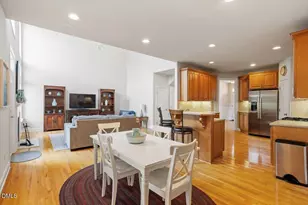 108 Alden Village Ct, Cary, NC 27519 - Photo 10
