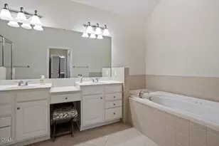 108 Alden Village Ct, Cary, NC 27519 - Photo 26