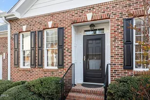 108 Alden Village Ct, Cary, NC 27519 - Photo 4