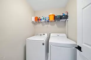 8306 Chimneycap Dr, Raleigh, NC 27613 - Photo 26