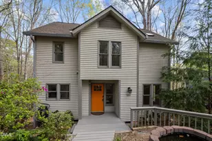 132 Creekview Cir, Carrboro, NC 27510 - Photo 4