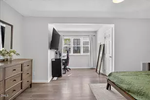 519 Oak Run Dr, Raleigh, NC 27606 - Photo 14