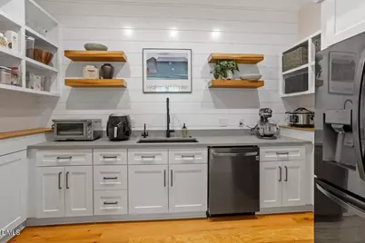 2704 Anderson Drive, Raleigh, NC 27608 - Photo 26