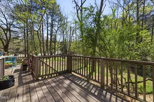 373 Umstead Dr, Chapel Hill, NC 27516 - Photo 20