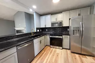 392 Bubble Creek Ct, Fayetteville, NC 28311 - Photo 2