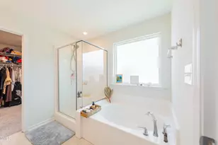 2011 Magnolia Tree Ln, Durham, NC 27703 - Photo 22