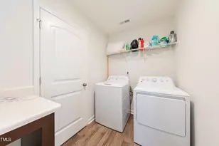 2011 Magnolia Tree Ln, Durham, NC 27703 - Photo 32