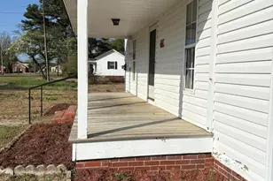 122 E Main St, Eureka, NC 27830 - Photo 2