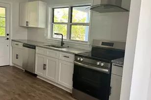 16 Summer Ridge Rd, Roxboro, NC 27573 - Photo 2