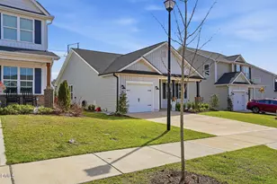 263 Maidenhair Pl, Clayton, NC 27520 - Photo 4
