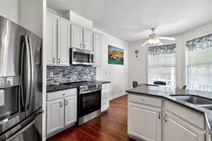 115 Crystal Brook Ln, Cary, NC 27519 - Photo 14