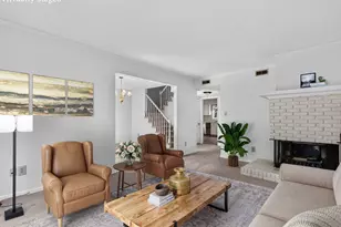 833 Kensington Dr, Cary, NC 27511 - Photo 2