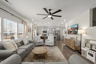 460 Curling Crk Dr, Clayton, NC 27527 - Photo 8