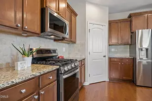 5049 Jelynn St, Raleigh, NC 27616 - Photo 10