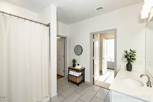 2425 Gathering Sq Ct, Fuquay Varina, NC 27526 - Photo 2