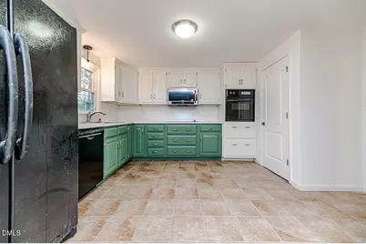 507 Nixon Drive, Sanford, NC 27330 - Photo 16