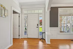 107 Maple Crest Ct, Apex, NC 27502 - Photo 8