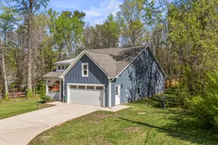 295 Buckingham Dr, Mebane, NC 27302 - Photo 6