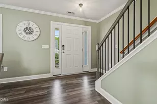 925 Ribbonleaf Ln, Fuquay-Varina, NC 27526 - Photo 2