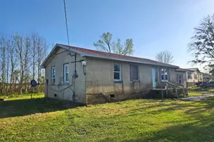 1729 Swamp Rd, Engelhard, NC 27824 - Photo 2