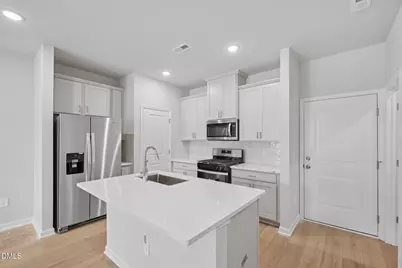 722 Southland Drive, Zebulon, NC 27597 - Photo 2