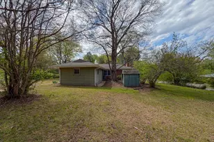 154 Fairview St, Milton, NC 27305 - Photo 22