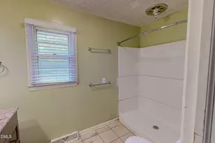 154 Fairview St, Milton, NC 27305 - Photo 16