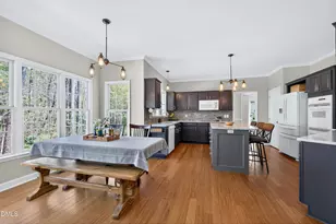 308 Kingswood Dr, Cary, NC 27513 - Photo 10