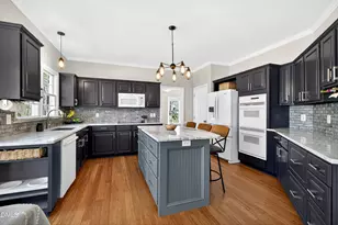 308 Kingswood Dr, Cary, NC 27513 - Photo 8