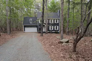 105 Trailwood Ct, Chapel Hill, NC 27516 - Photo 2