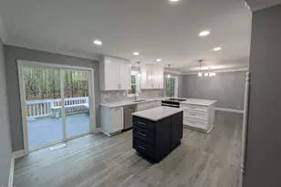 105 Trailwood Ct, Chapel Hill, NC 27516 - Photo 4