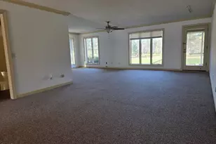 7213 Ridgefield Ct, Sanford, NC 27332 - Photo 2